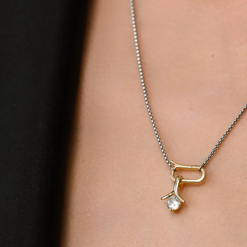 SOLITAIRE LILY NECKLACE