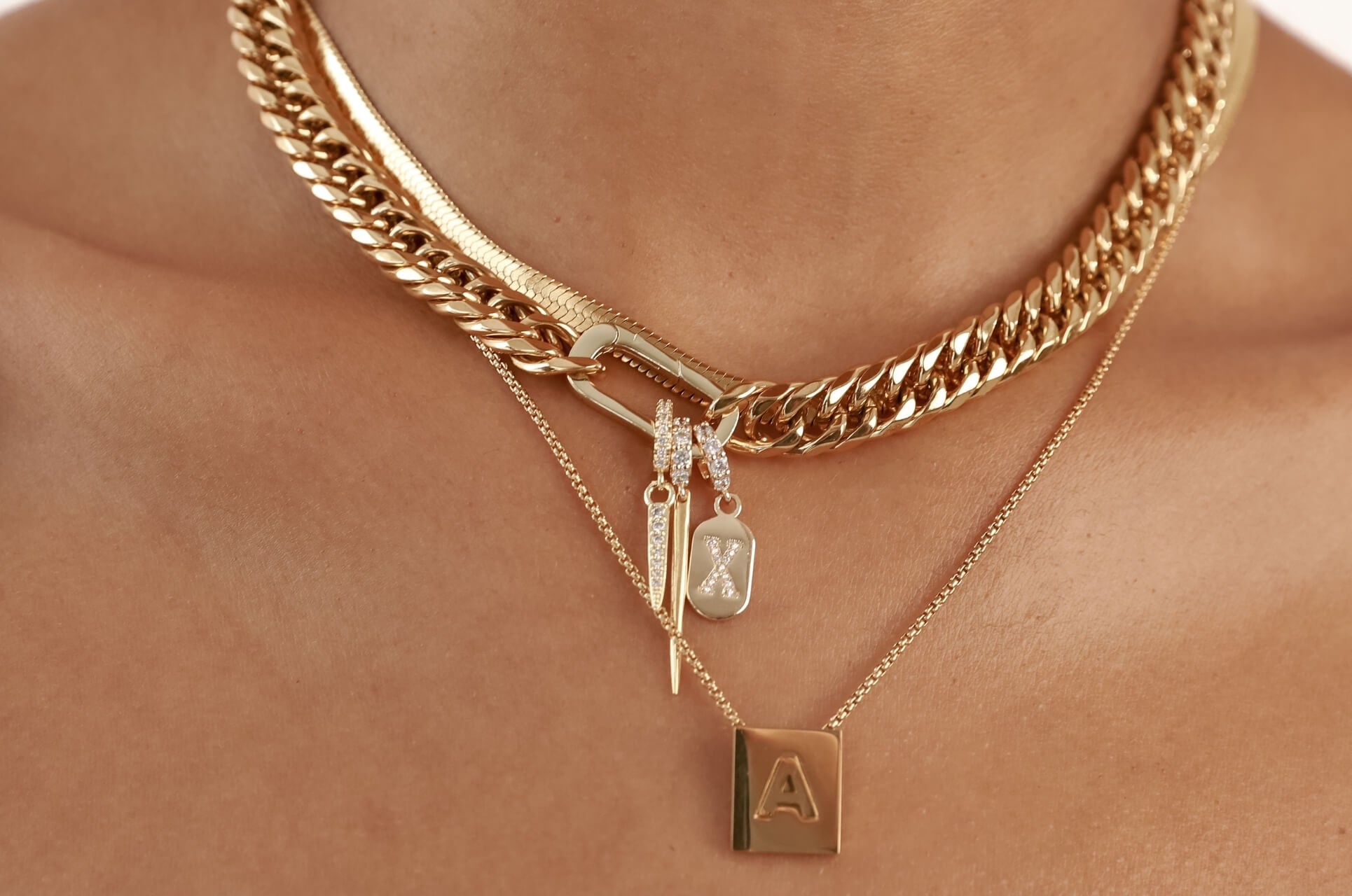 The Luxurious World of 18 Karat Gold: Colors, Uses, and More– Artizan Joyeria