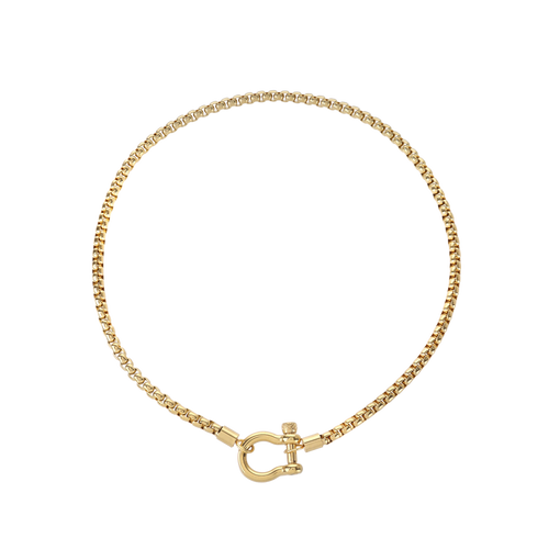 The Herradura Necklace, a gold chain necklace with a unique horseshoe-shaped clasp. |||Gold