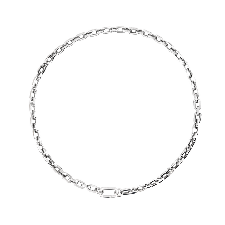 The Just Click Puerto Silver Chain, a single silver chain with a silver lobster clasp closure. ||| SILVER