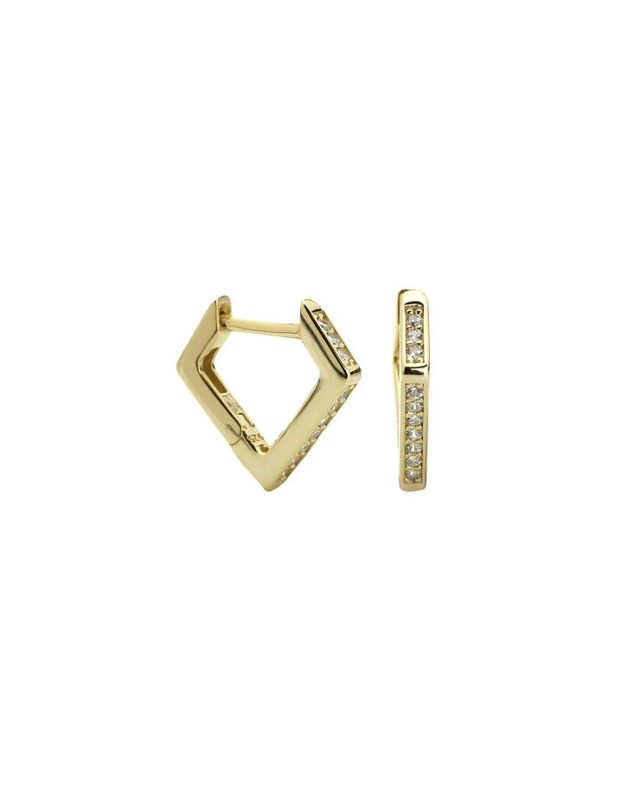 The TRIANGULO HUGGIES which is made of 18k gold plated, 925 sterling silver triangular shaped earrings covered with cubic zirconia. The width is 13.mm / 0.5in and has a drop of 11mm / 0.4in. |||GOLD