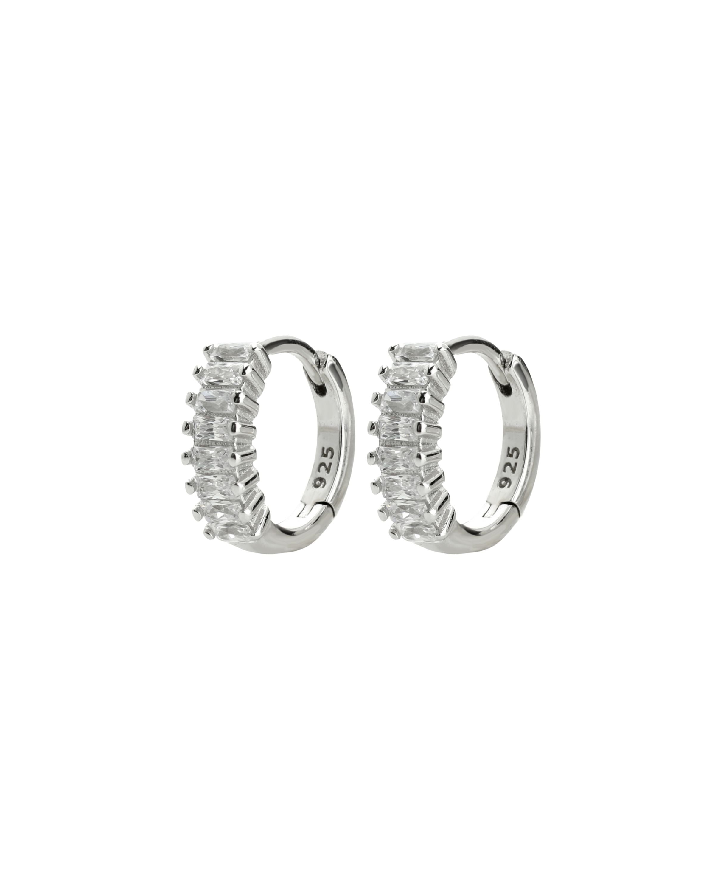 The BAGUETTE HUGGIES which is a huggies earrings made of 925 sterling silver with Cubic zirconia.
