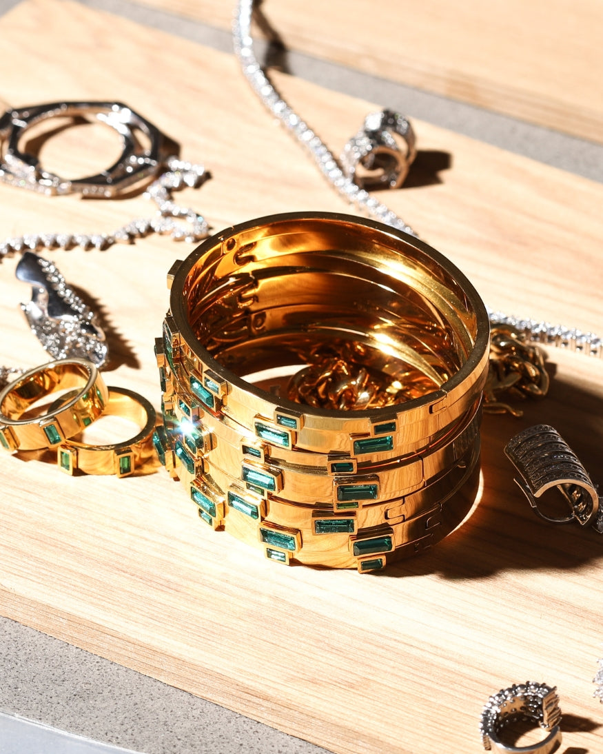 Graduation Jewelry: Top 6 Jewelry Gifts for Their Big Day