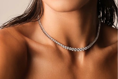 The 8 Best Necklaces to Wear With a Strapless Dress Artizan Joyeria The 8 Best Necklaces to Wear With a Strapless Dress Artizan Joyeria