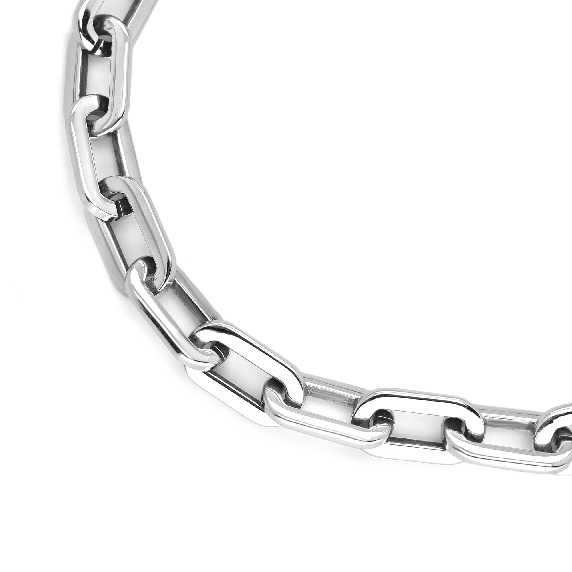 Puerto Silver set which comes with a Puerto Chain necklace and bracelet in rhodium plated stainless steel. ||| SILVER