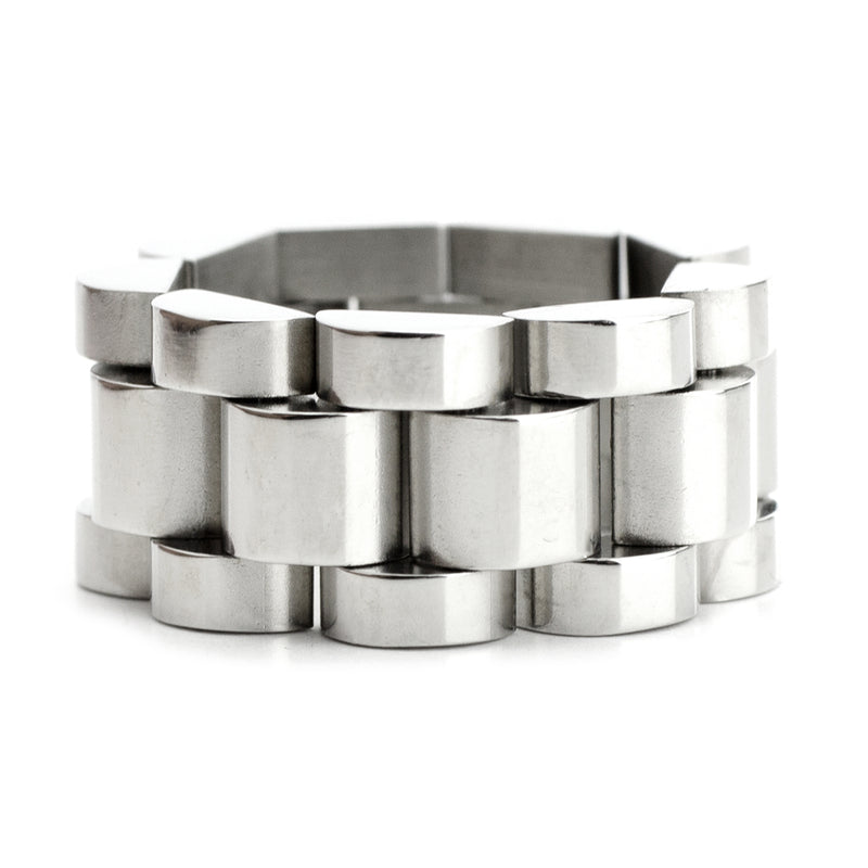 The MOVE RING in silver which looks like a bicycle chain. It's 10mm wide and made of non tarnish stainless steel.