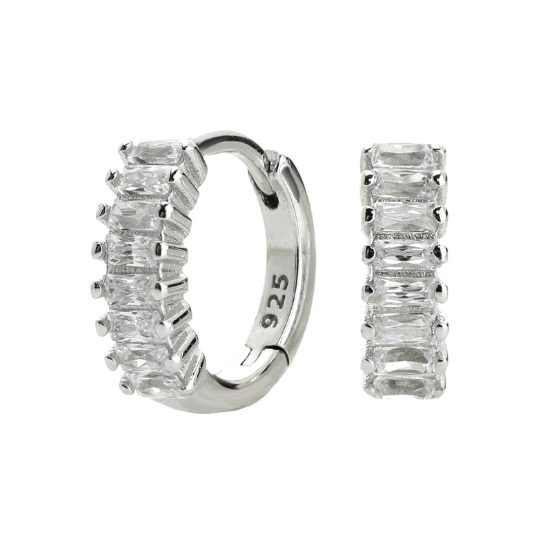 The BAGUETTE HUGGIES is a huggies earrings made of 925 sterling silver with Cubic zirconia.